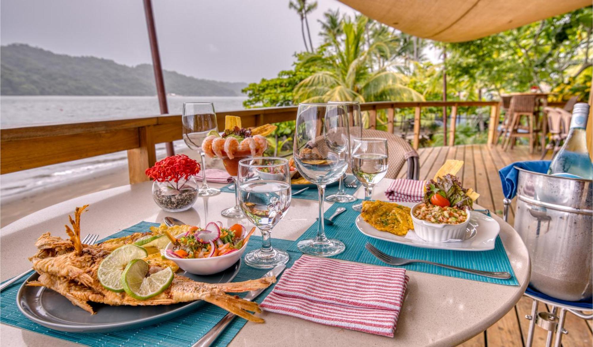 Isla Chiquita Glamping Hotel Paquera Ngoại thất bức ảnh