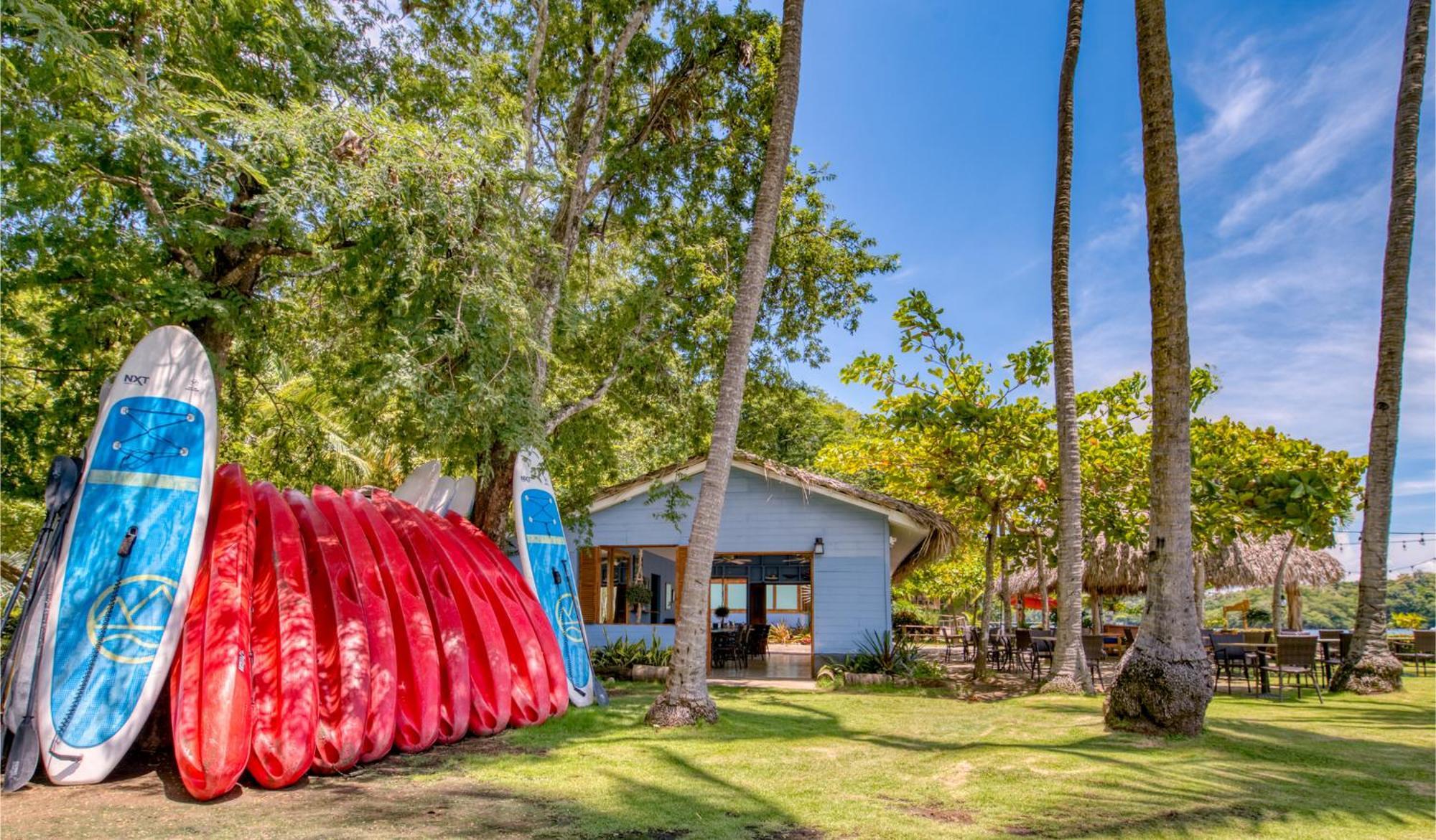 Isla Chiquita Glamping Hotel Paquera Ngoại thất bức ảnh